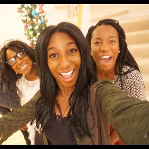 Meet your Posher, Samuel Sisters - Picture 3 of 6